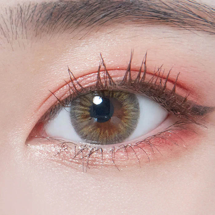 Lenstown Eau so pretty Brown Monthly Colored Contacts (1 Pack) - Image 3