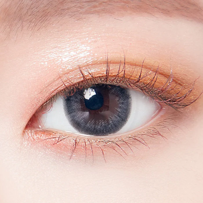 Lenstown Cosmetic Monthly Colored Contacts Davivi2 Gray (1 Pack) - Image 3